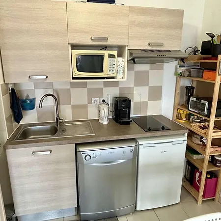 Calme 2 Pieces Avec Terrasse Et Parking, Proche A - Fr-1-225-803 * Argeles-sur-Mer